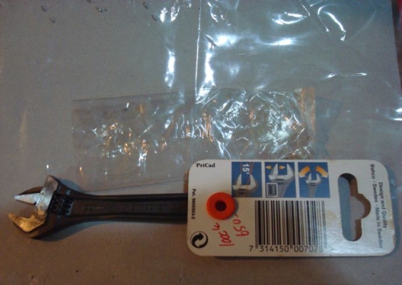 ประแจเลื่อน BAHCO  8069 ขนาด 4 นิ้ว