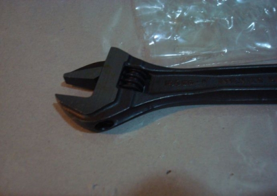 ประแจเลื่อน BAHCO  8069 ขนาด 4 นิ้ว