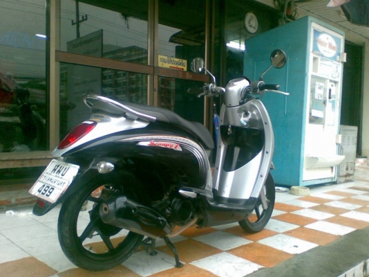 ขายถูก รถสวย ม๊ากมาก Scoopy - i ลายคลาสสิค (ล้อแม็กซ์) ขายถูก รถสวย ม๊ากมาก Scoopy - i ลายคลาสสิค (ล้อแม็กซ์)