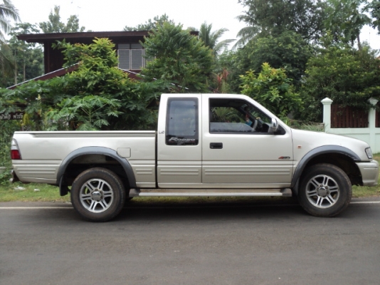 ขาย ISUZU ดร้าก้อนอาย D4D CAB รถบ้านคุณครูใช้เองมือเดียว ขาย ISUZU ดร้าก้อนอาย D4D CAB รถบ้านคุณครูใช้เองมือเดียว