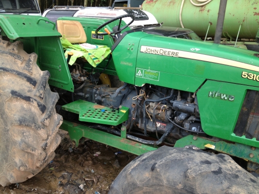 ขายรถไถ John deer 5310k มีผาน3 พร้อมใช้งานมีทะเบียน สนใจติดต่อ 081-7233267
