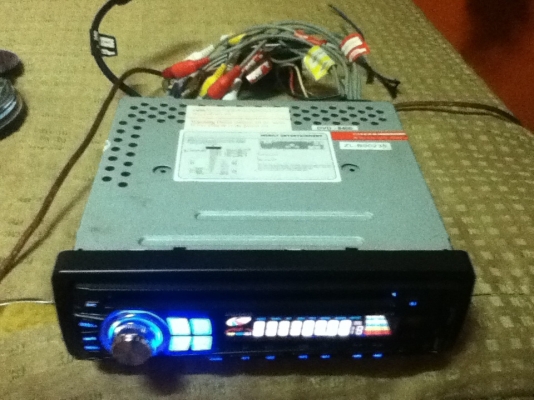 ขายวิทยุ เล่น DVD,MP3,CD,USB ขายถูกๆใช้ได้ปกติครับ 900.-