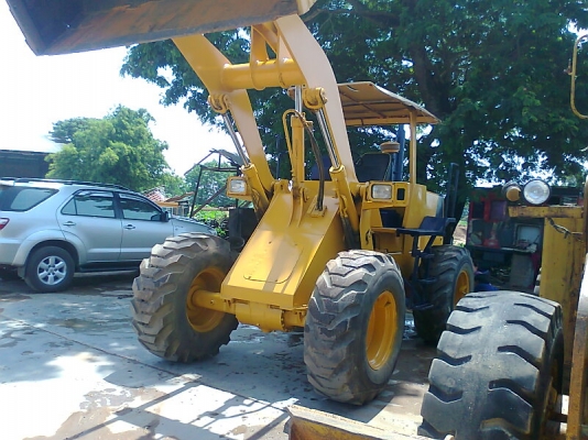 รถตัก KOMATSU WA100-1 แขนมาตรฐาน สาดสีสวยทั้งคัน เครื่องเดิม ปั้มเปลี่ยนใหม่เอี่ยม รถพร้อมใช้งาน ราคาสุดถูก