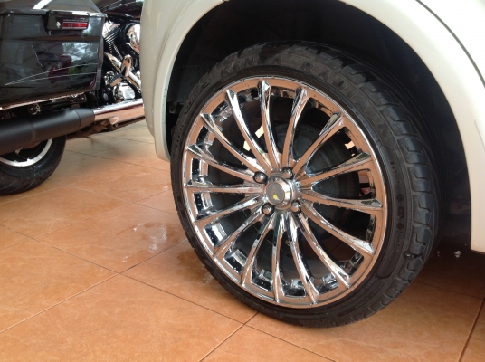 ต้องการขายครับจอดไว้ไม่ได้ขับเลย