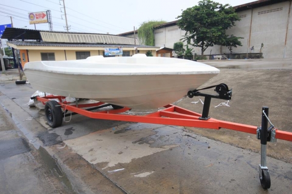 ขายเรือไฟเบอร์ 17 ฟุต พร้อมเทเลอร์ต่อใหม่