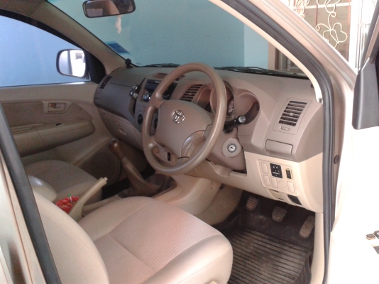 ขายรถบ้านวีโก้4ประตูปี2005เครื่อง2005 E