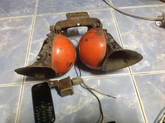 ขายแตรคู่ ก้นหอย แบบดังๆ แป๊นๆ ดังจนคนเปิดสะดุ่ง ร้อยกว่า เดซิเบว