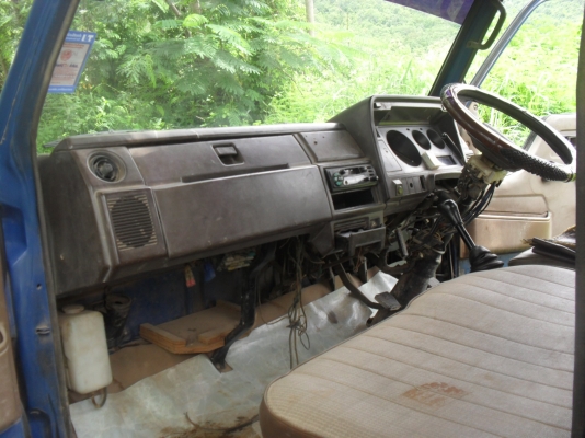 รถยังอยู่ครับ ไดน่า-200 /  6 ล้อดั้ม ปี 34 จ.แพร่