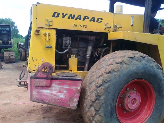 รถบด ไดน่าแพ๊ค CA25 Pd แบบ 2 เพลา ลดราคาจาก 650,000 บาท.