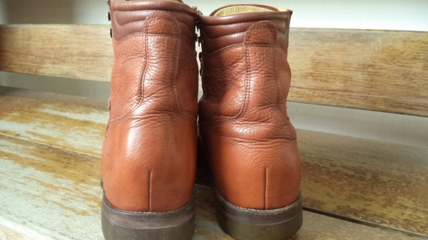 รองเท้าหนังหุ้มข้อยี่ห้อ DELCRO