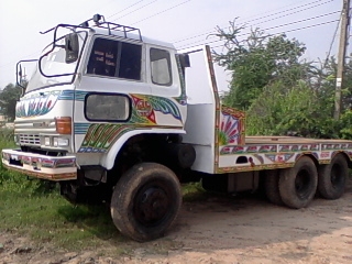 รถ เทรนเรอ HINO  ZM  260  แรง  เข็นแมคโค  220  หางเหล็กไอดรีม  หน้า  8  หน้า  6  เครื่องดี  ครัชชีใหญ่