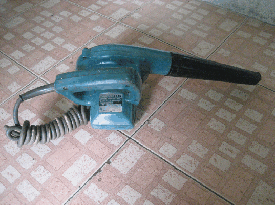 ขายด่วนตัวเป่าลม Makita 4014N 600W แท้100\%