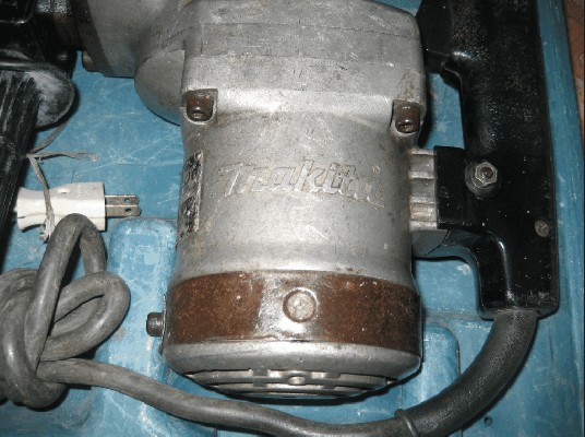 ขายด่วนตัวเจาะกระแทกปูน Makita HM-1201 Mad in japan.