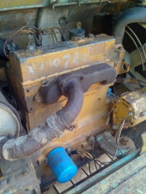 KOMATSU  PC   40 รุ่น 5 เครื่อง   KOMATSU  3 สูบพร้อมใบดัน