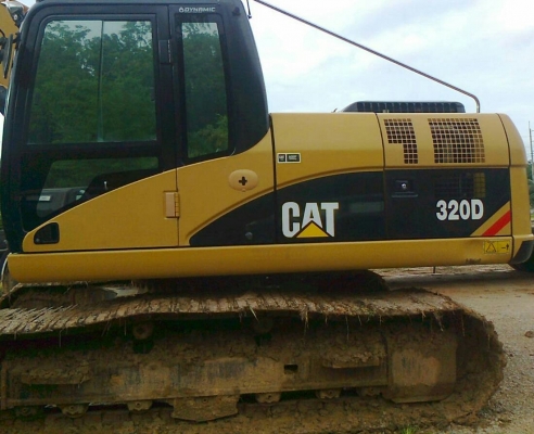 ขายรถแบ็คโฮ CAT 320 D  ทะเบียนพร้อม  7 พันกว่าชั่วโมง