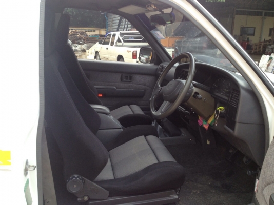 ขาย Toyota surf 130  กระบะ