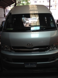 รถตู้ TOYOTA COMMUTER D4D ปี 09  รถใช้งานบริษัท สภาพดีที่สุด ทะเบียนพร้อมโอน