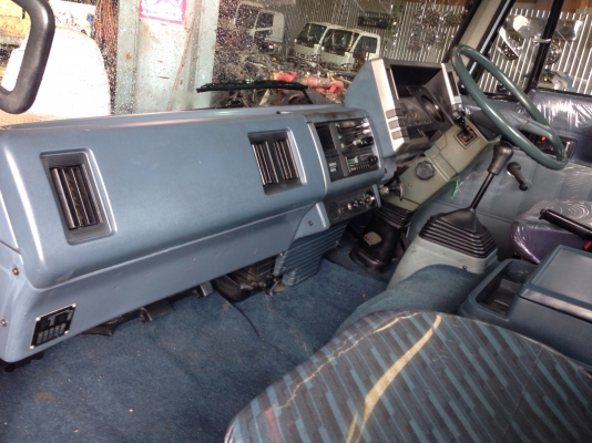 หัวเก๋ง isuzu Rocky