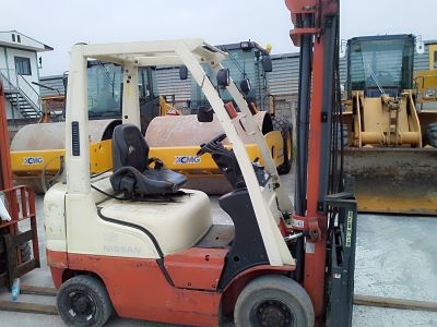 ขายถูกNissan ขนาด1.5ตัน เสาสูง4เมตร เกียร์ออร์โต้ เครื่องเบนซิลk15 -แก๊ส 2ระบบ งาไซค์ซิฟ พร้อมใช้รับประกันเครื่องเกียร์ดี รุ่นใหม่ล่าสุด ราคาต่อรองได้ สนใจ0816161541