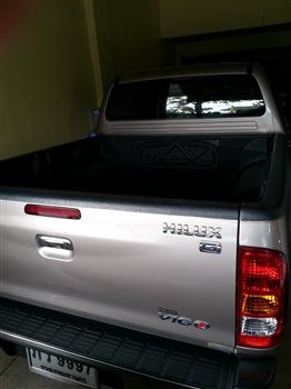 ขายรถกระบะ 4 ประตู TOYOTA HILUX VIGO ปี 11  เครื่องยนต์ 3.0 ซีซี เกียร์อัตโนมัติ สีบรอนซ์ทองสภาพดีจริง ๆ เข้าศูนย์ตลอด รถบ้านแท้ๆ  ไม่เคยชน