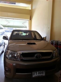 ขายรถกระบะ 4 ประตู TOYOTA HILUX VIGO ปี 11  เครื่องยนต์ 3.0 ซีซี เกียร์อัตโนมัติ สีบรอนซ์ทองสภาพดีจริง ๆ เข้าศูนย์ตลอด รถบ้านแท้ๆ  ไม่เคยชน