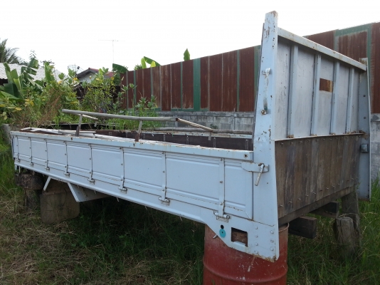 ขายกระบะ  หกล้อถอดลงมาจาก heno 115แรง พื้นไม้เนื้อแข็ง ถอดลงมา2เดือน