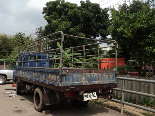 ขายด่วน รถ 6 ล้อ TOYOTA 300 DYNA ปี 31