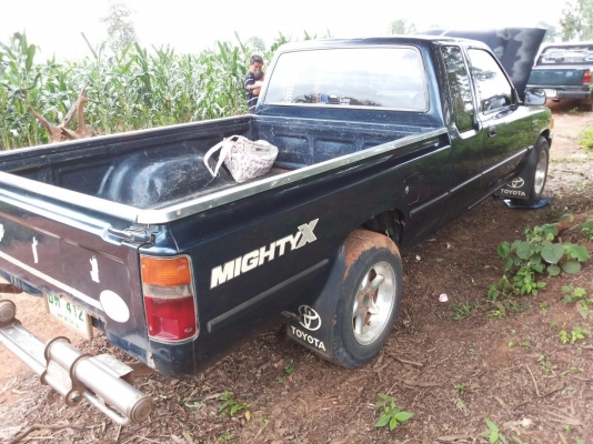 ***ขายแล้วครับขอบคุณ Truck2hand ขายกระบะแค็ปเดิมบางTOYOTA HILUX MIGHTY-X 2.5 X-TRA CAB ปี37/94 เครื่องเดิมเกียร์เดิม แห้งดีแน่น แรงดีคัสซีสวยเดิมไม่ผุไม่ดาม กระบะพื้นดี มีผุนิดๆหน่อยๆไม่มาก สีดี มีซีดหลังคาเก๋งกับฝากระโปรง ยางดี4เส้น พ.พาวเวอร์ แอร์ CD ภา