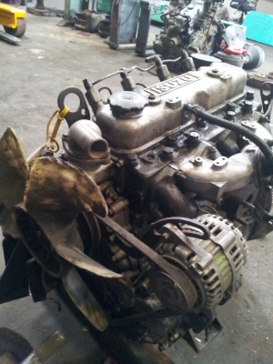 ขายเครื่องยนต์ ISUZU C-240 forklift KOMATSU TCM พร้อมหัวหมู