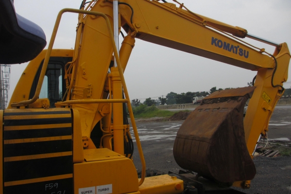รถขุดล้อยาง KOMATSU PW130-6 เก่านอกแท้ๆ เอวแน่น ปั็มแรง สภาพพร้อมใช้ สุดๆเอาไปแบ่งกันใช้ได้เลยครับ น้องร็อค จัดหั้ย รถขุดล้อยาง KOMATSU PW130-6 เก่านอกแท้ๆ เอวแน่น ปั็มแรง สภาพพร้อมใช้ สุดๆเอาไปแบ่งกันใช้ได้เลยครับ น้องร็อค จัดหั้ย