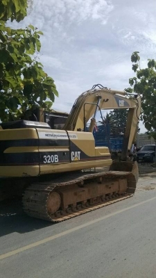 320 cat เวอร์ชั่น 2 เอกสารเล่มทะเบียนไฟฟ้าครบเบื้องต้นครบหมดทุกอย่างค่อนข้างสวยรถเก่าใช้แล้วราคา1250000