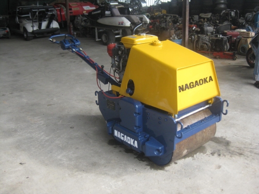 ขายรถบดNAGAOKA V-6WDพร้อมใช้งาน