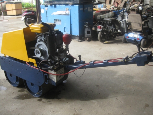 ขายรถบดNAGAOKA V-6WDพร้อมใช้งาน