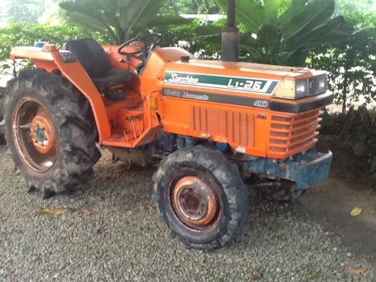 คูโบต้า L1-26 4 WD 2 เพลา สภาพเดิมๆ พวงมาลัยเพาเวอร์ ใช้งานได้เลย