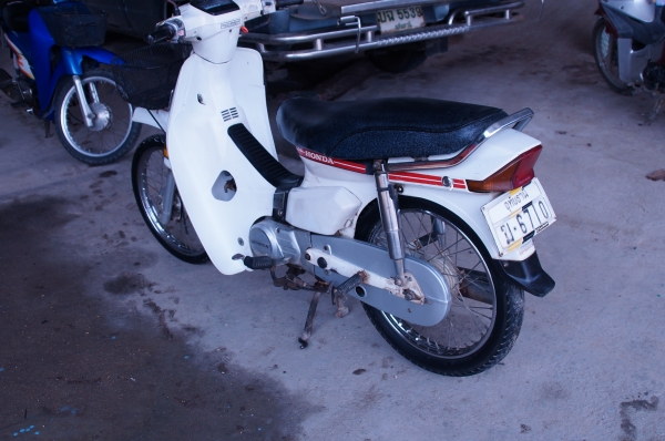 ขาย HONDA ดรีม คุรุสภา เดิม ๆ ทะเบียนพร้อมโอน เอกสารครบ ภาษีไม่ขาดต่อ ครับ