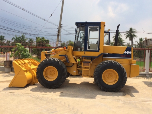 รถตักล้อยางขนาดใหญ่ KOMATSU WA150 มือสอง นำเข้าจากญี่ปุ่น สภาพสวย