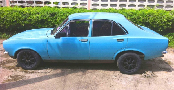 ขาย Hillman Avenger รถเก่าน่าสะสม ขาย Hillman Avenger รถเก่าน่าสะสม