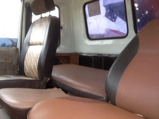 หกล้อดั้มดิน KL300 เครื่อง185 แรงม้า