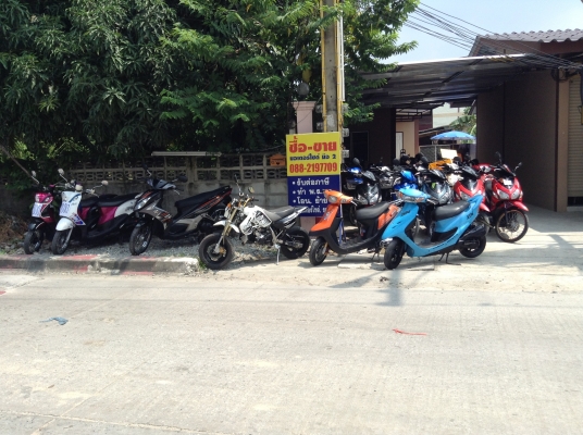 จำหน่ายมอไซด์มือ2 มีหลายคันหลายรุ่น อยู่ใกล้มอบูรพา หนองมน-บางแสน ต.แสนสุข 088-2197709