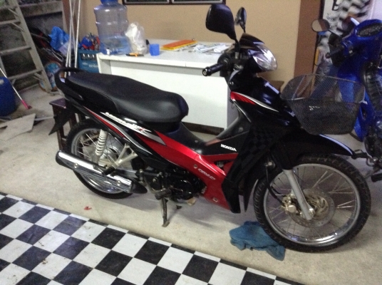 จำหน่ายมอไซด์มือ2 มีหลายคันหลายรุ่น อยู่ใกล้มอบูรพา หนองมน-บางแสน ต.แสนสุข 088-2197709