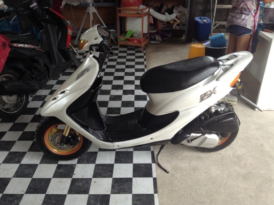 จำหน่ายมอไซด์มือ2 มีหลายคันหลายรุ่น อยู่ใกล้มอบูรพา หนองมน-บางแสน ต.แสนสุข 088-2197709