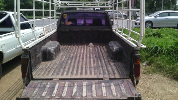 ขายนิสสัน บิ้กเอ็ม เครื่องฝาขาว ปี33 มีคอกสูง