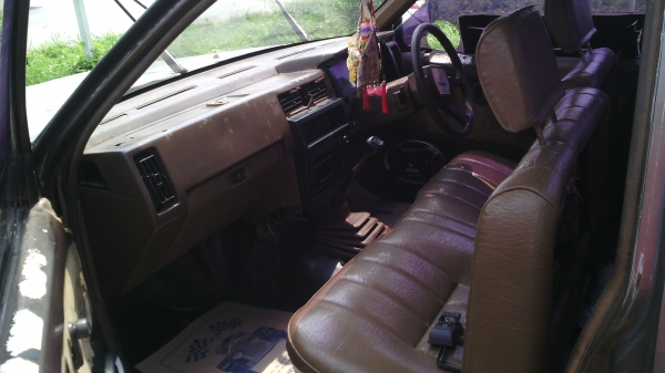 ขายนิสสัน บิ้กเอ็ม เครื่องฝาขาว ปี33 มีคอกสูง