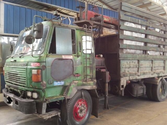 รถบรรทุก Nissan 10 ล้อ 275 แรง รถบรรทุก Nissan 10 ล้อ 275 แรง