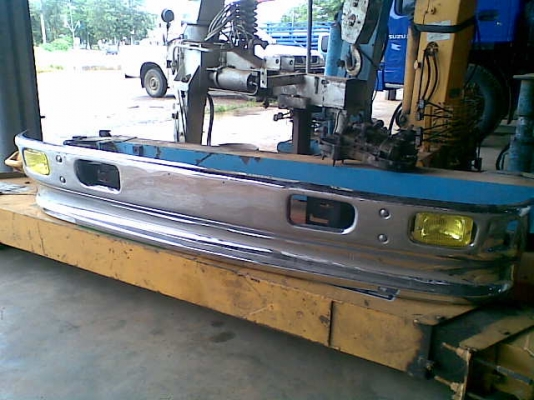 ขายกันชนสแตนเลส สำหรับใส่ 6 ล้ออีซูซุNPR