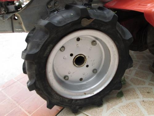 รถพรวนดินเดินตาม รหัสสินค้า :13001323 HONDA เบนซิน 5.5 PS www.nihonmono.com