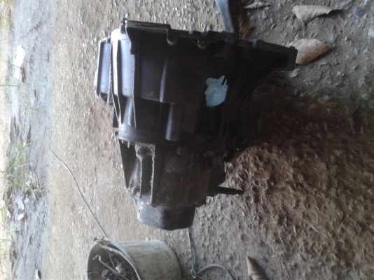 ขายเกียรธรรมดาเปอร์โย 305