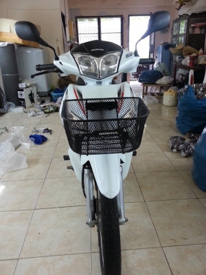 ขาย HonDa Wave 125 I โฉมใหม่ สีขาว สตาร์ทมือ ปี2013เดิมๆสวยๆ ขาย HonDa Wave 125 I โฉมใหม่ สีขาว สตาร์ทมือ ปี2013เดิมๆสวยๆ