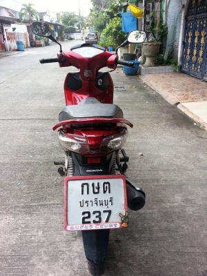 ขาย HonDa Wave 125 I โฉมใหม่ สีแดง ปี2012เดิมๆสวยๆ ขาย HonDa Wave 125 I โฉมใหม่ สีแดง ปี2012เดิมๆสวยๆ