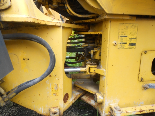 ขายรถตักเอวอ่อน KOMATSU WA320 ขายรถตักเอวอ่อน KOMATSU WA320